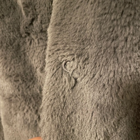 Avec Les Filles Remsen Faux Fur Coat - Picture 10 of 12